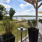 2 Bedroom Lovely In *