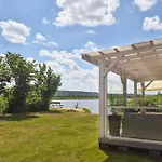 2 Bedroom Lovely In