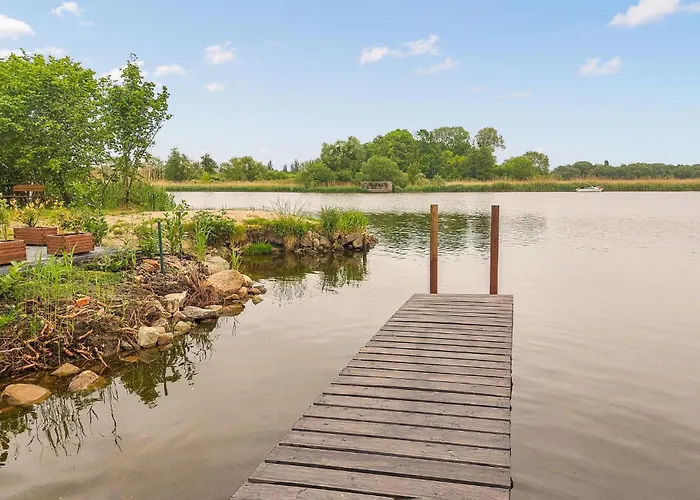 2 Bedroom Lovely In Szczecin